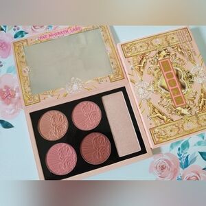 Pat McGrath Divine Blush and Glow Face Palette - Nude Venus Blush Highlighter